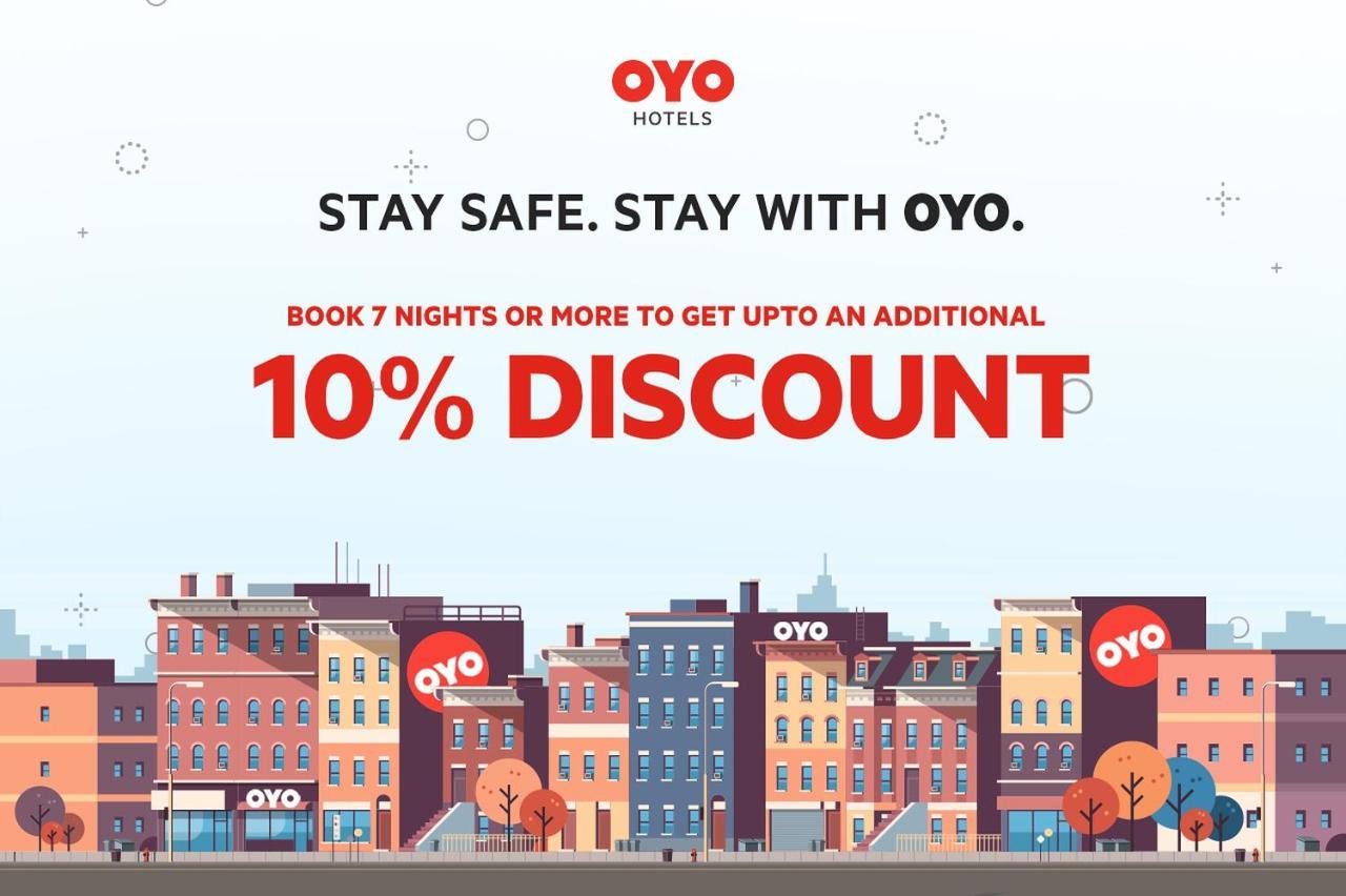 Oyo Hotel Durham West Hills Exterior photo